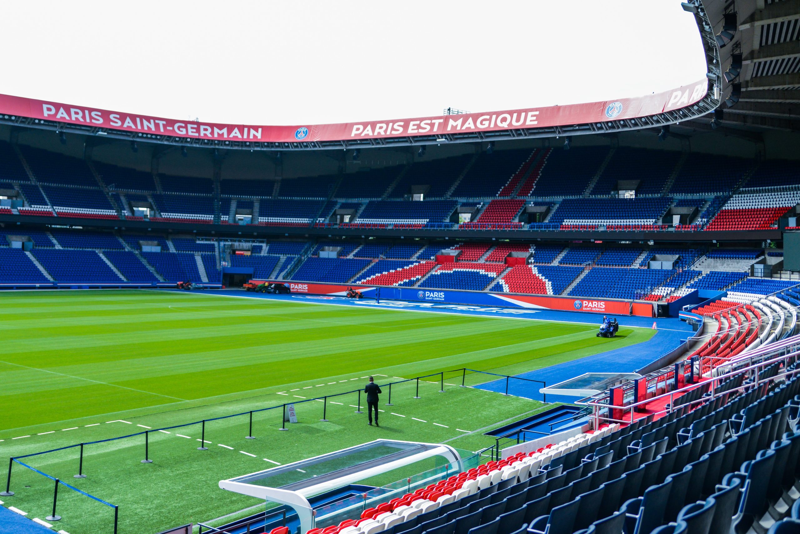 PSG,Bayern Munich, Experience the Ultimate Luxury with PSG vs Bayern Munich 2025 Match: Exclusivity, Prestige and Entertainment